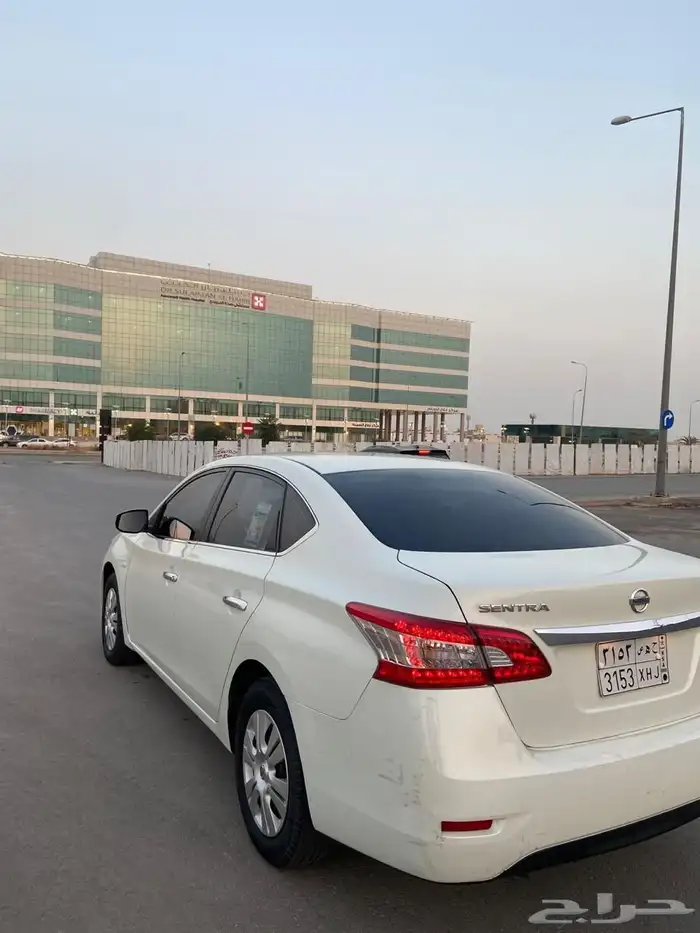 سنترا نيسان 2015 سيارة في قمة النظافة اقتصادية 14