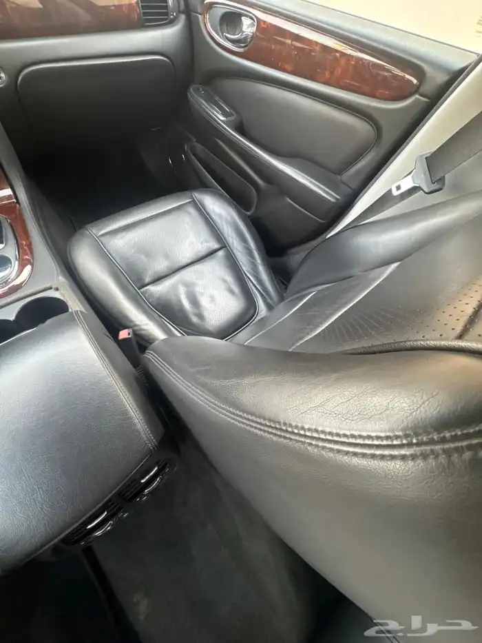 جاكوار JAGUAR XJ 17