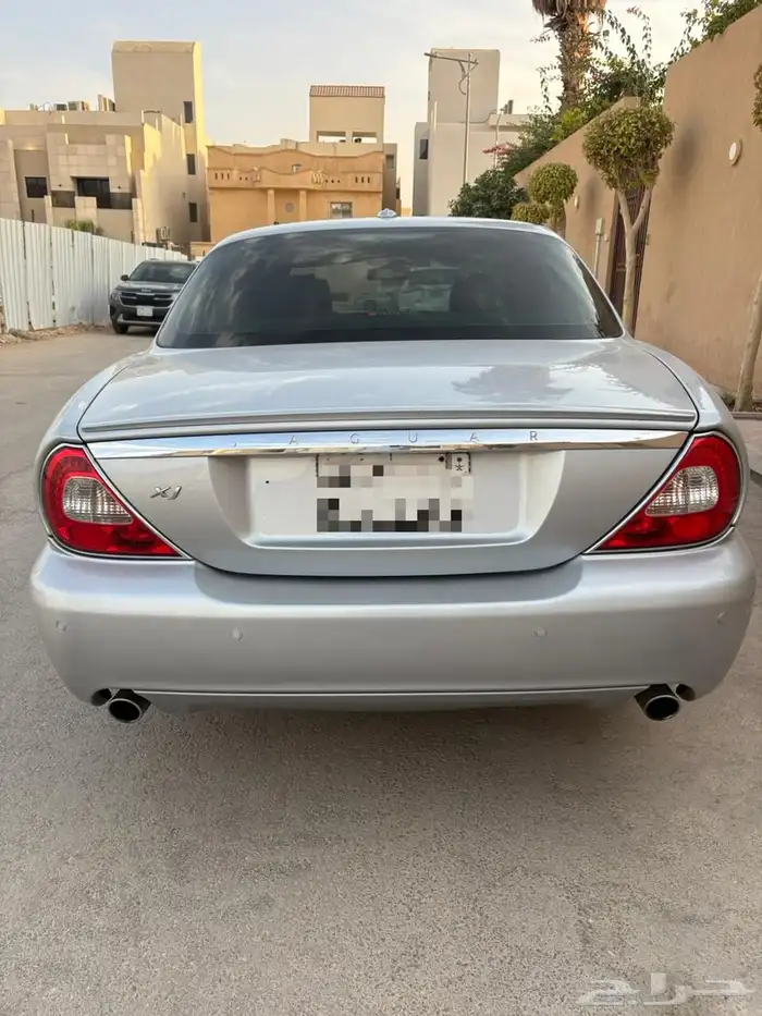 جاكوار JAGUAR XJ 12