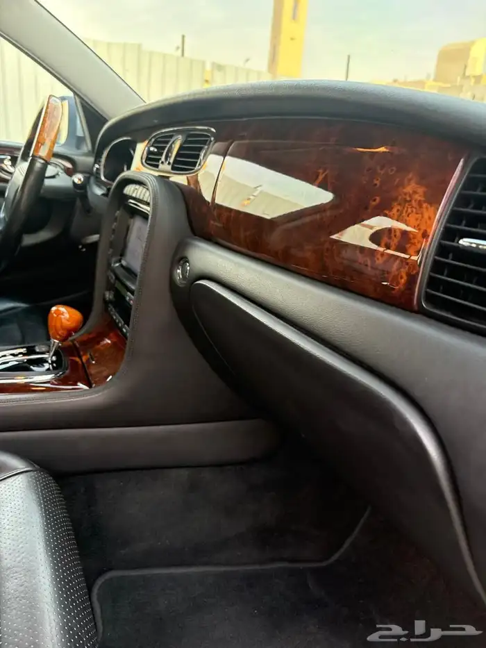 جاكوار JAGUAR XJ 29