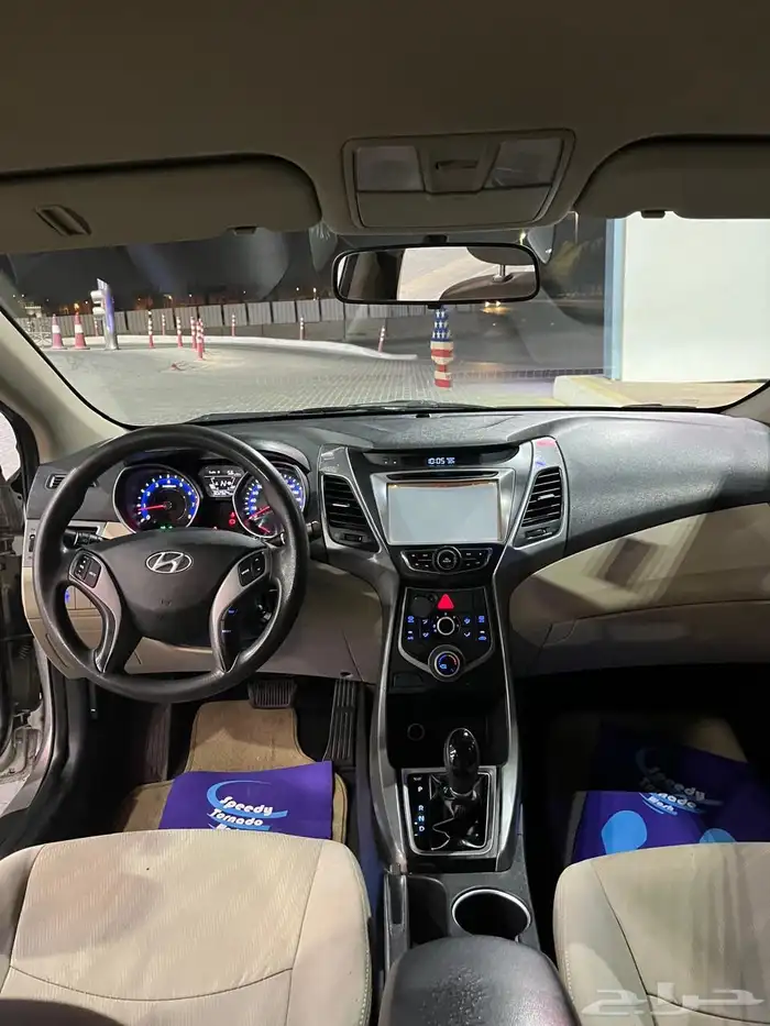 النترا 2015 نص فل 2000cc 8