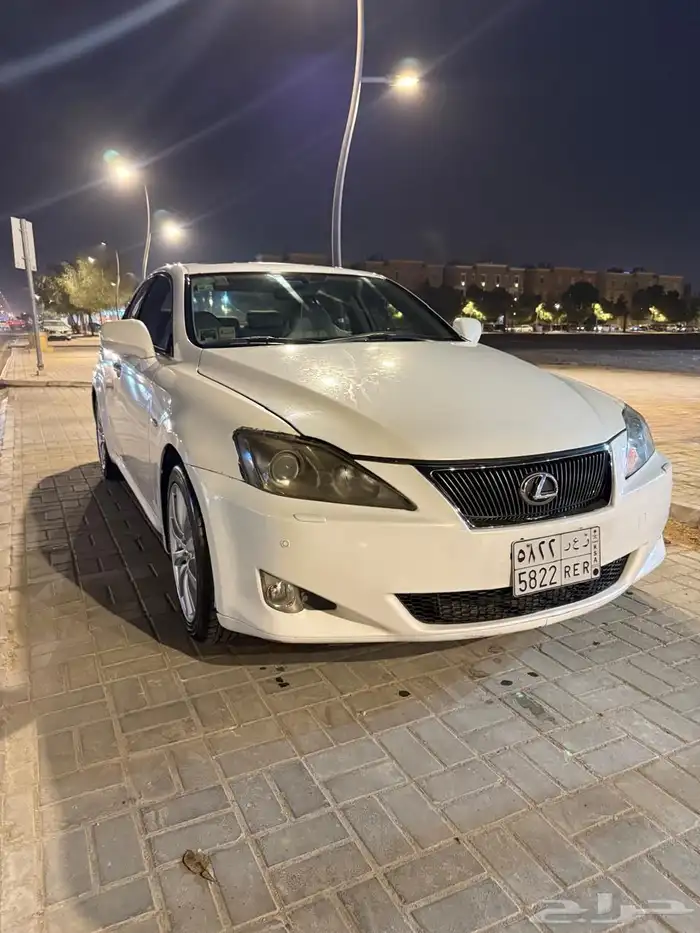 سيارة لكزس isموديل 2007 9