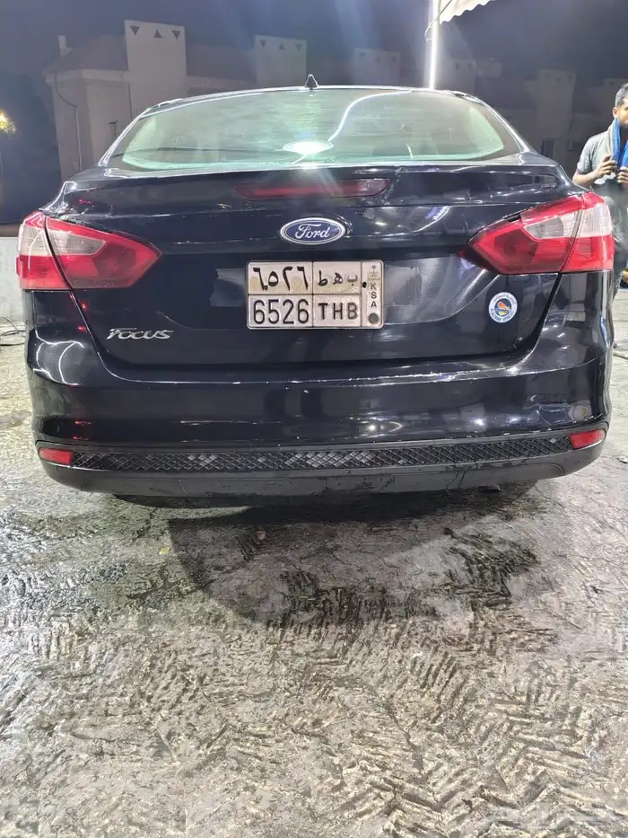 سيارة فورد فوكس 2012 1