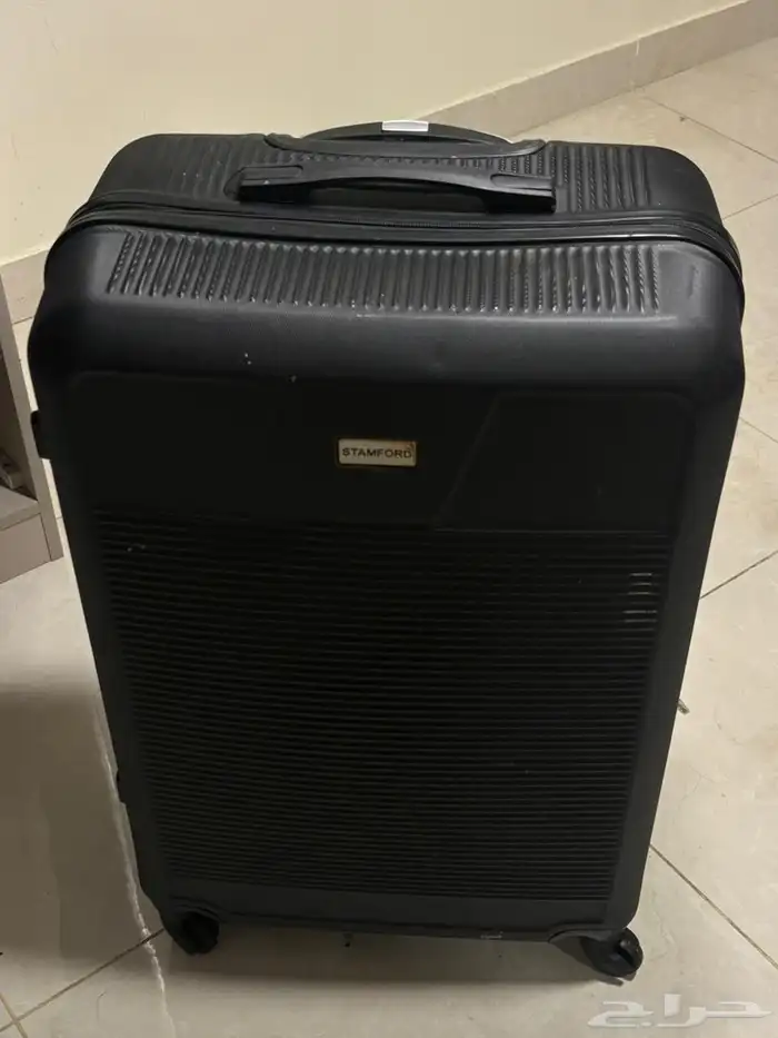 شنطتين للبيع الوحده بميه قابل للتفاوض 2