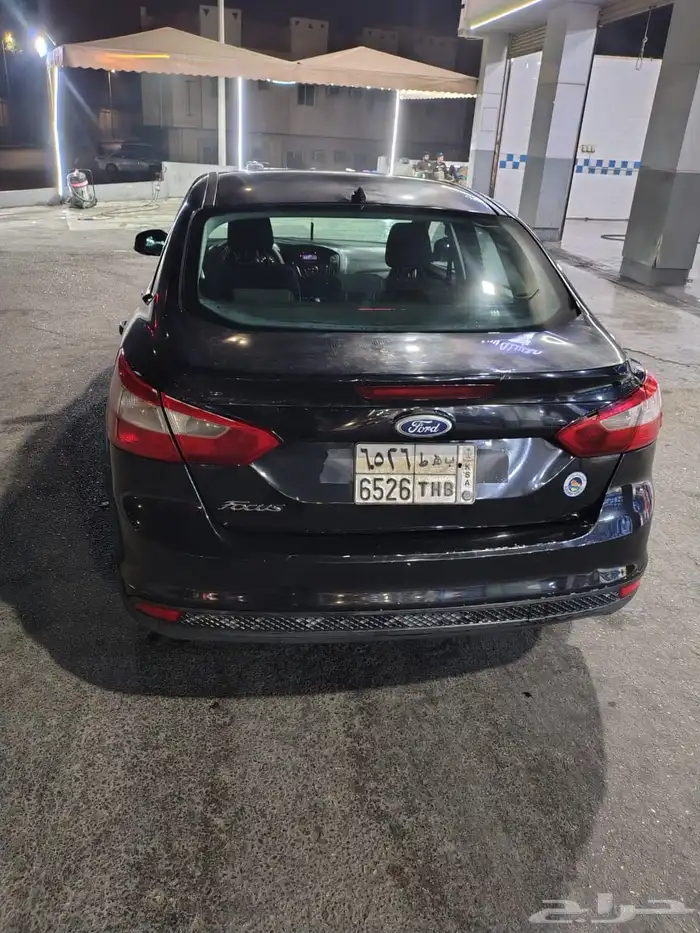 سيارة فورد فوكس 2012 4