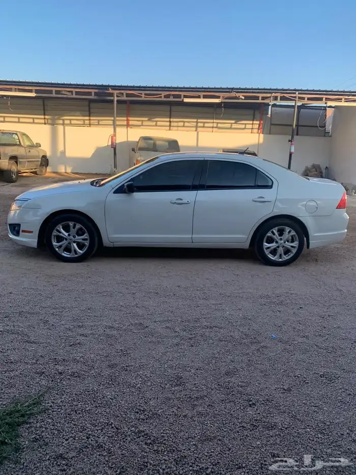 فورد فيوجن 2012 . 0