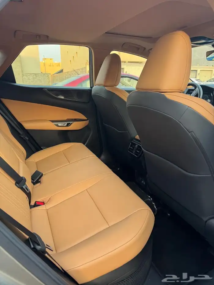 لكزس NX هايبرد 2023 8