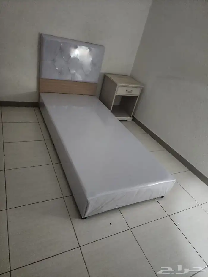 سرير او مراتب 12