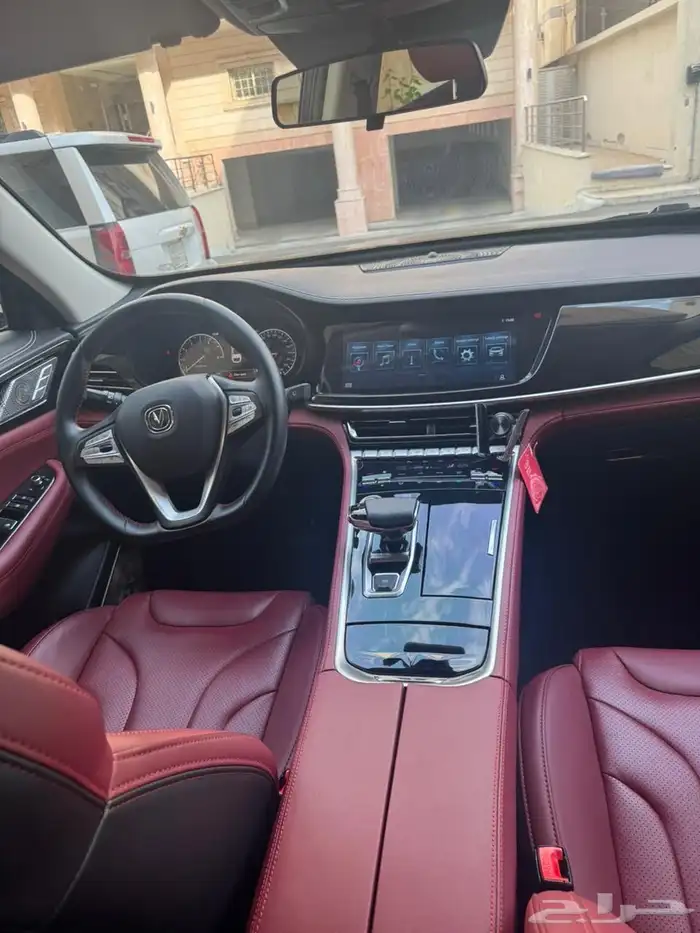 سيارة بحالة ممتازة شانجان CS85 2023 3
