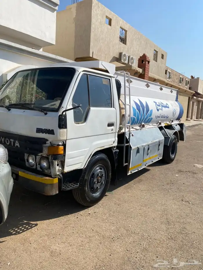 دينا تويوتا 93 1