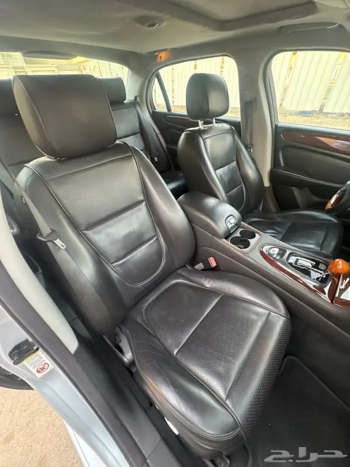 جاكوار JAGUAR XJ 30