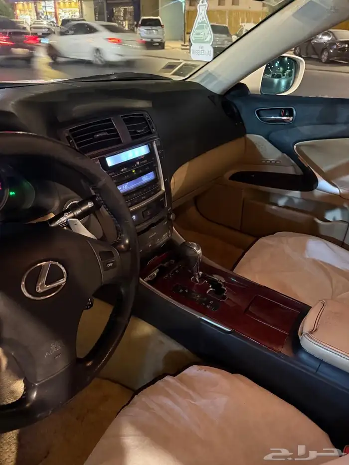 سيارة لكزس isموديل 2007 11