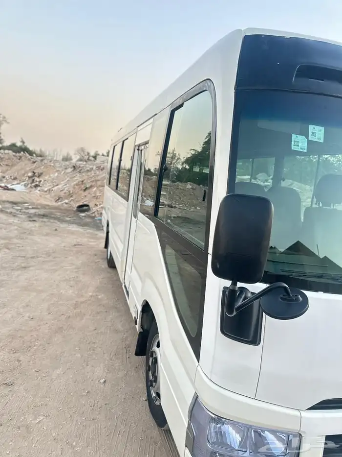 اجار باصات كوستر وهايس موديلات حديثه مع السائق في الرياض 4