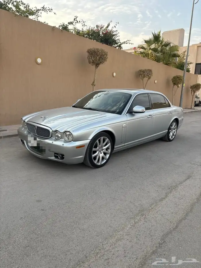 جاكوار JAGUAR XJ 9