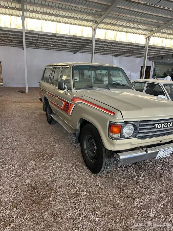 جيب لاند كروزر موديل 85 4
