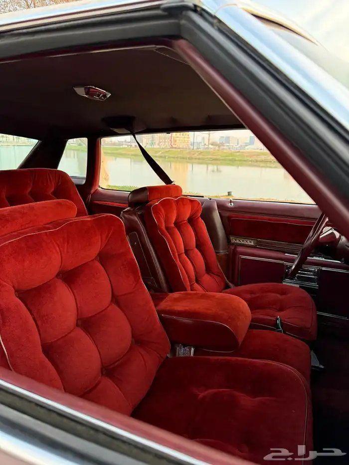 اولدز موبيل 1976 34