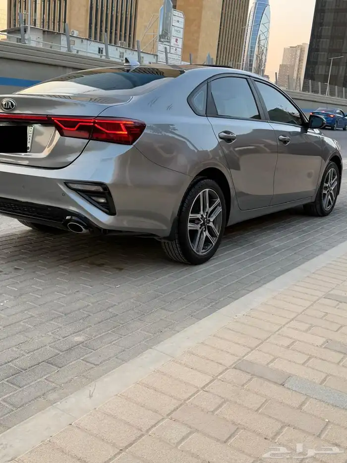 كيا سيراتو فل كامل 21