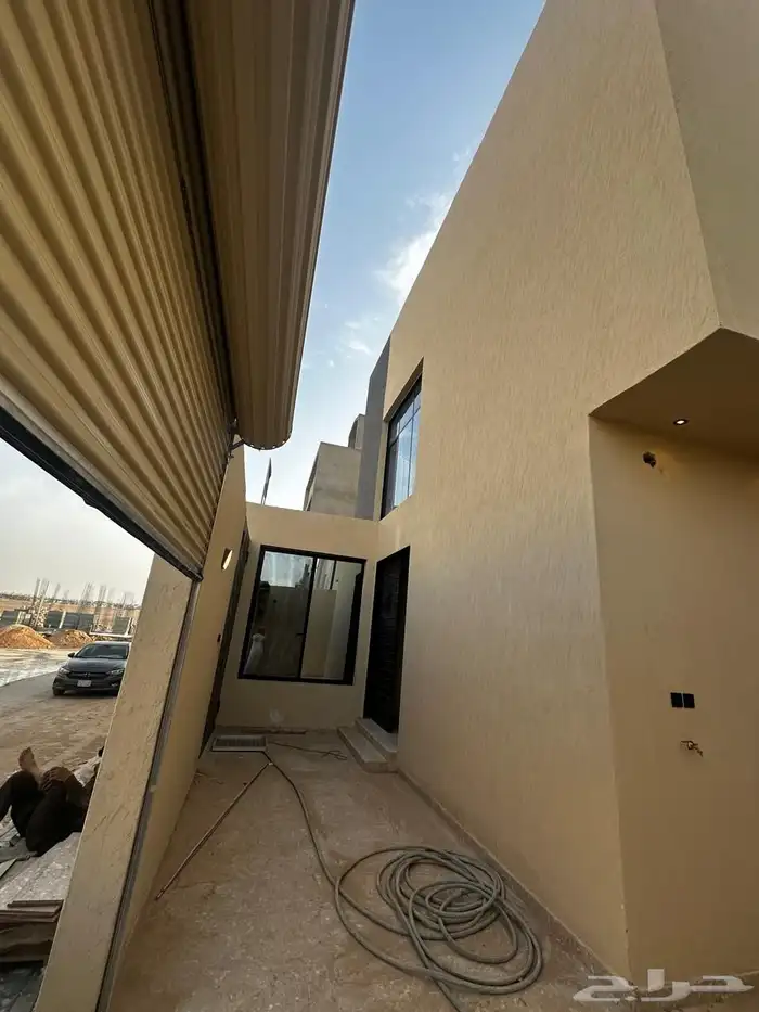 للبيع فيلا حي بدر بالرياض 1