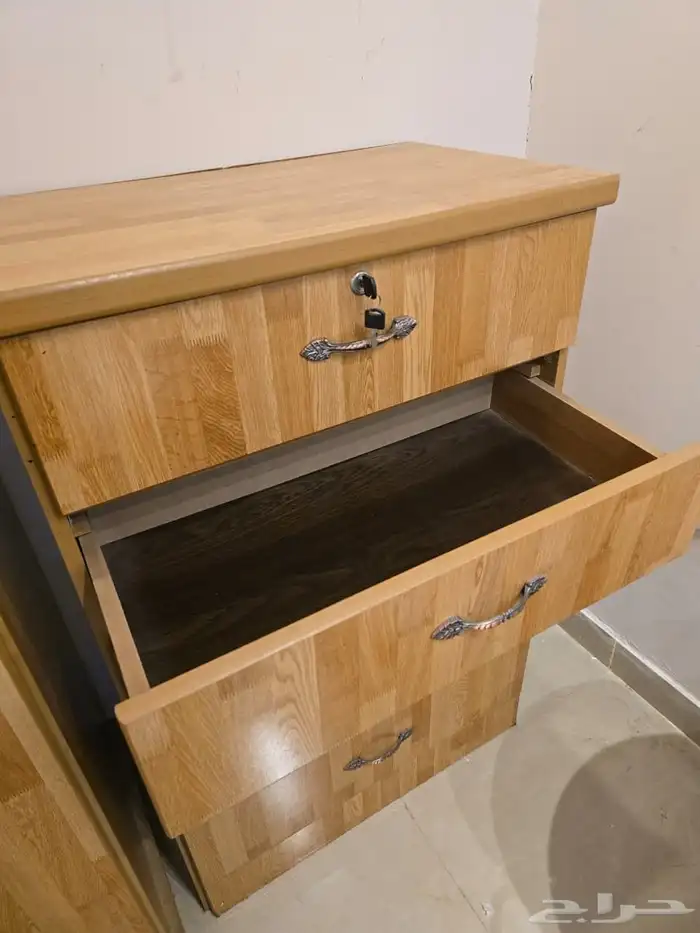 دولاب للبيع 10