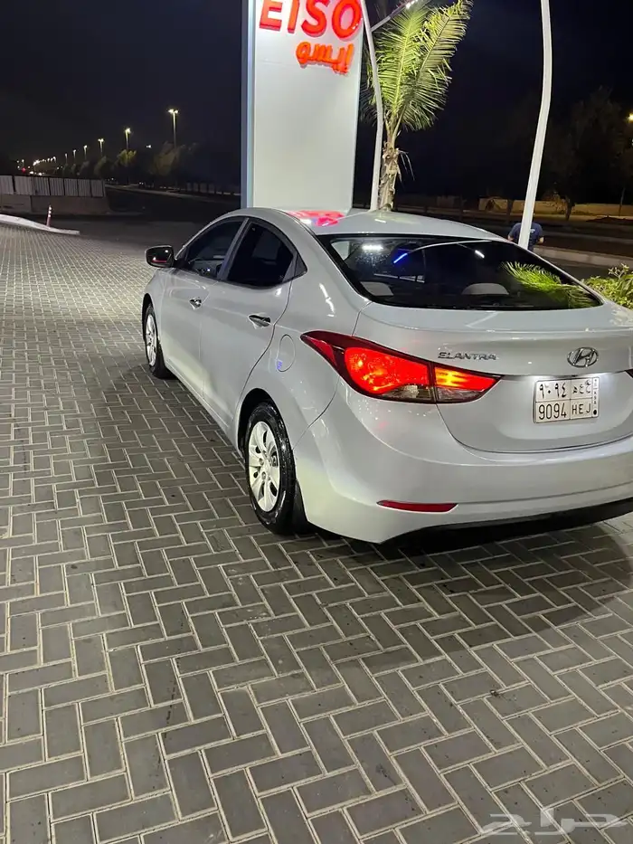 النترا 2015 نص فل 2000cc 11