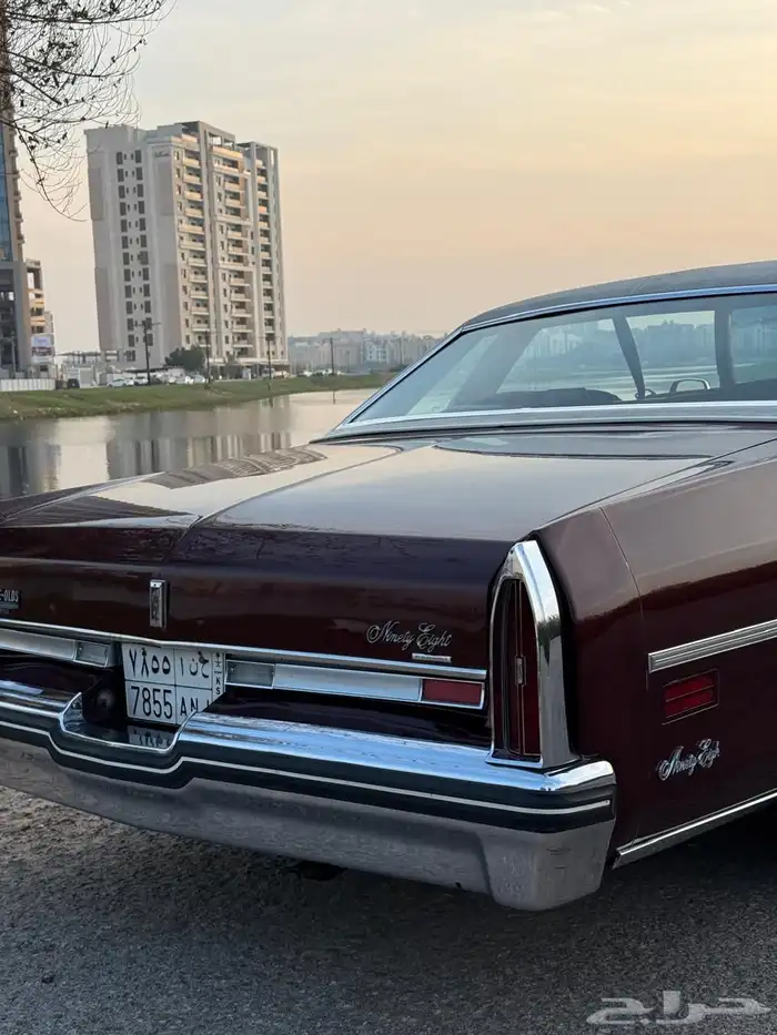اولدز موبيل 1976 18