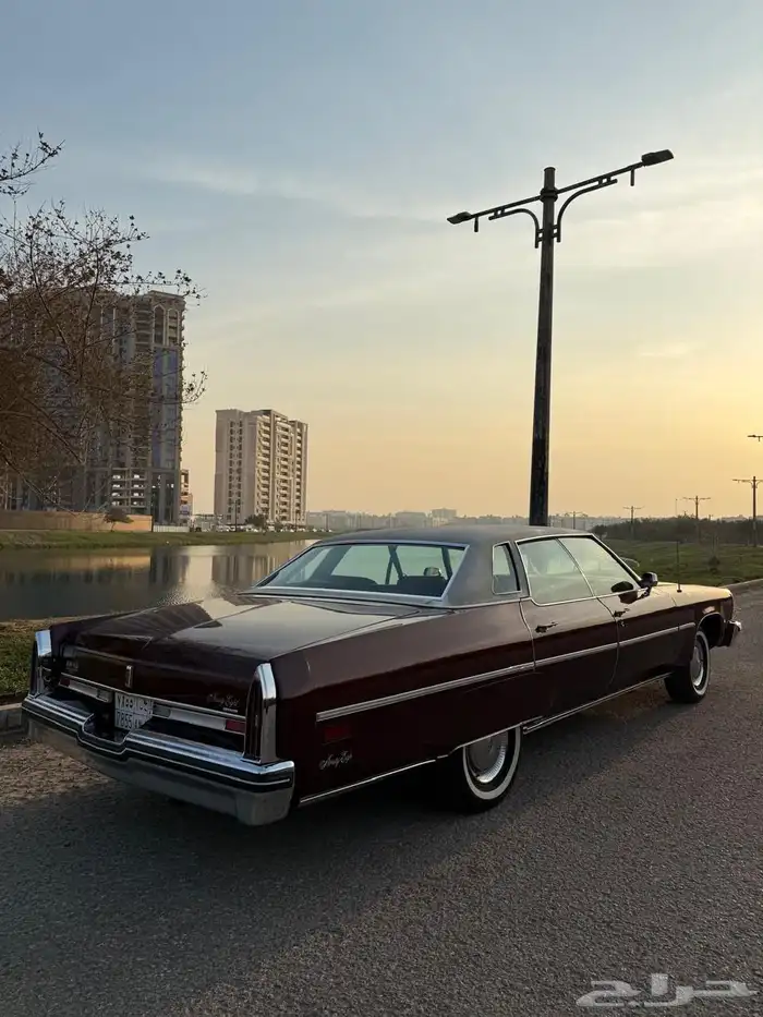 اولدز موبيل 1976 4