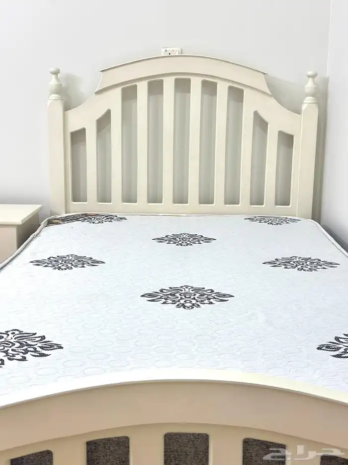 سرير نفر ونص 0