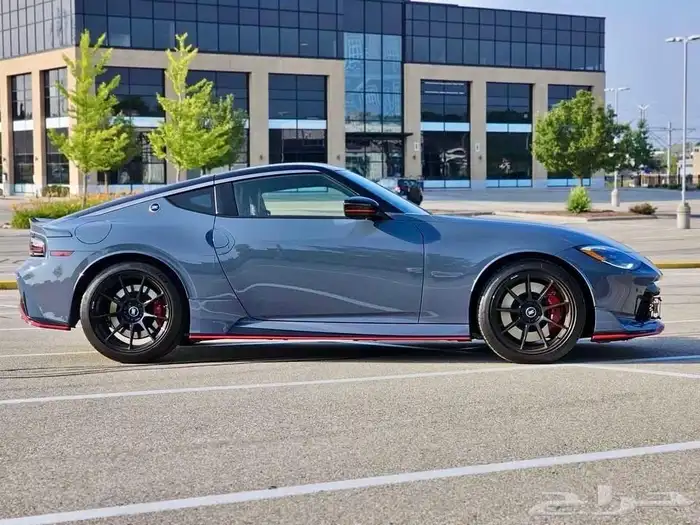 للبيع نيسان Z فئه Nismo موديل 2024 ممشى قليل جدا وارد كندا 4