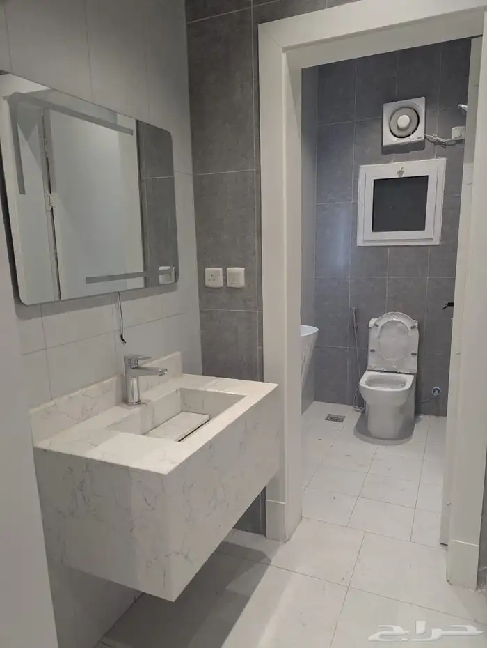 شقة جديدة للبيع حي الريان 2