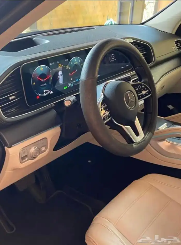 مرسيدس بنز GLE450 V6 نظيف جدا وممشى قليل من الجفالي 30
