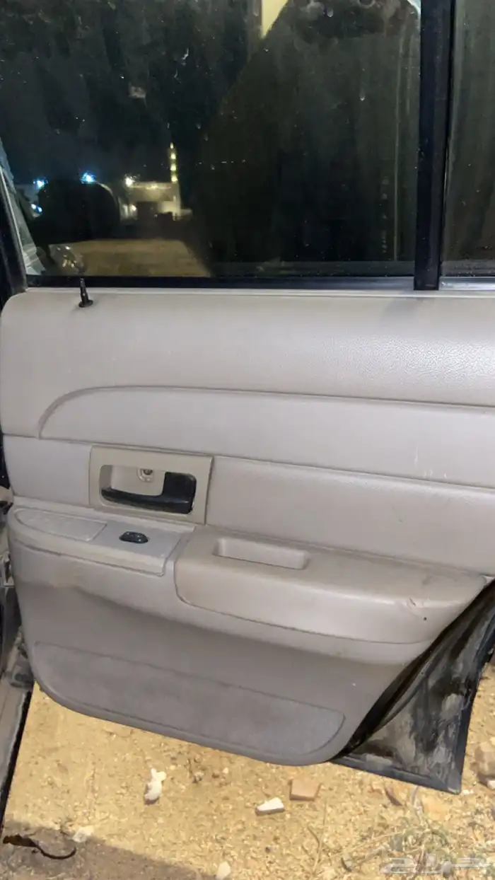 فورد كراون فكتوريا LX 6