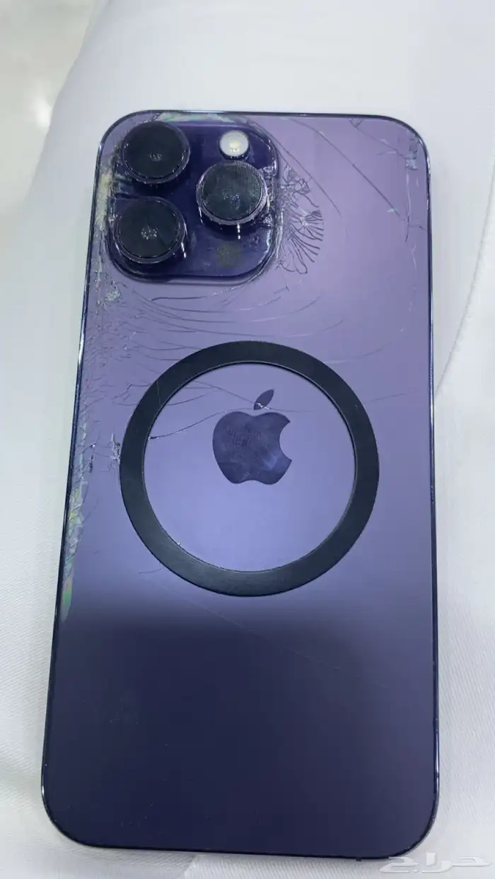 ايفون 14 بروماكس كرتونه موجود 1