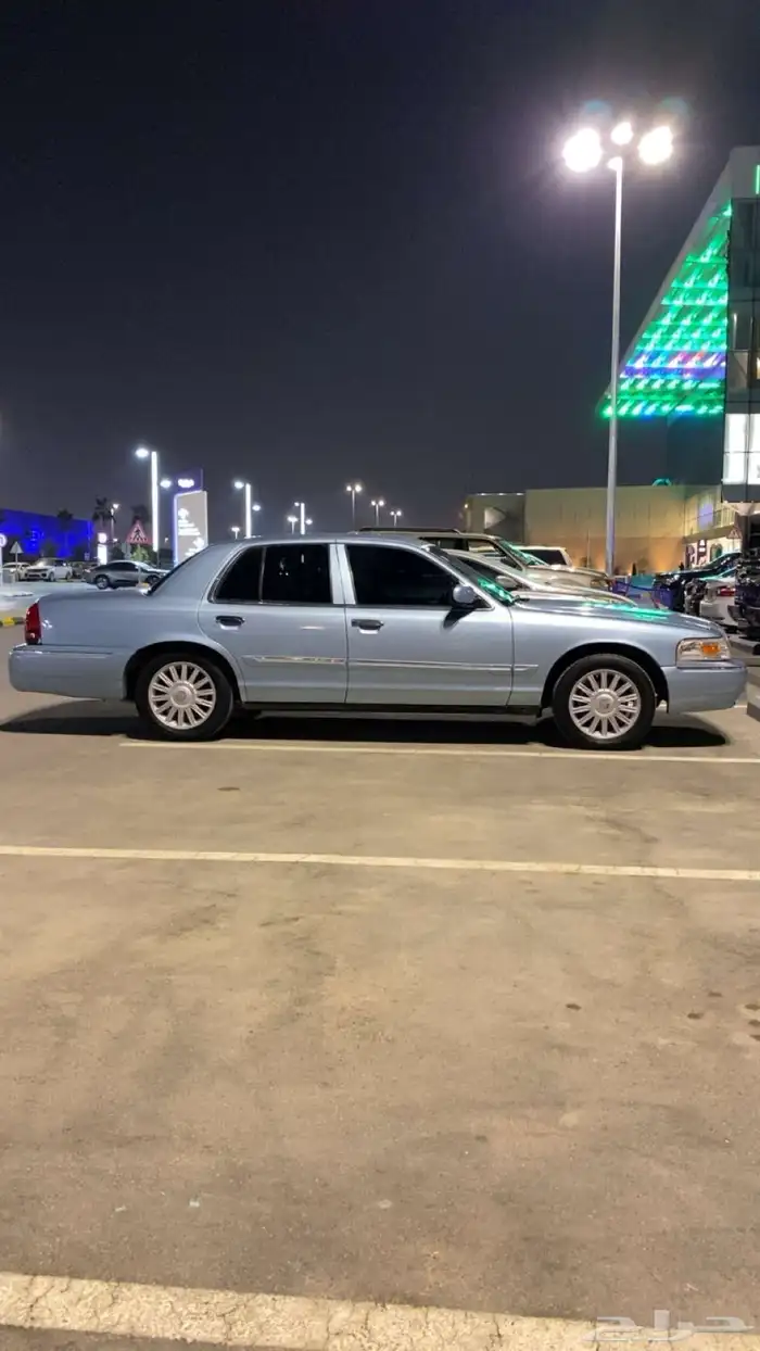 فورد جراند ماركيز 2008 3