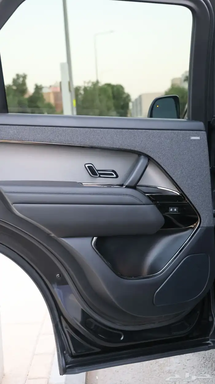 اقل سعر بالسوق رنج روفر سبورت 23