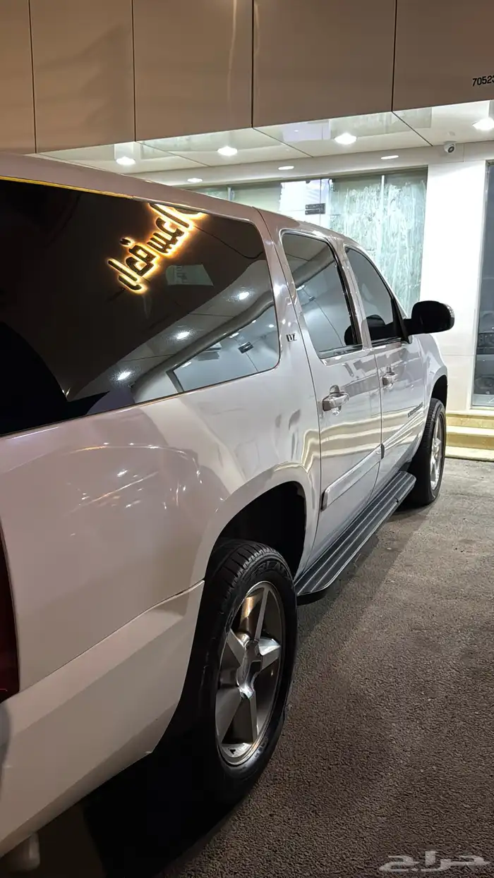 للبيع  شيفروليه تاهو 2007 LTZ   اللون أبيض   دبل 18