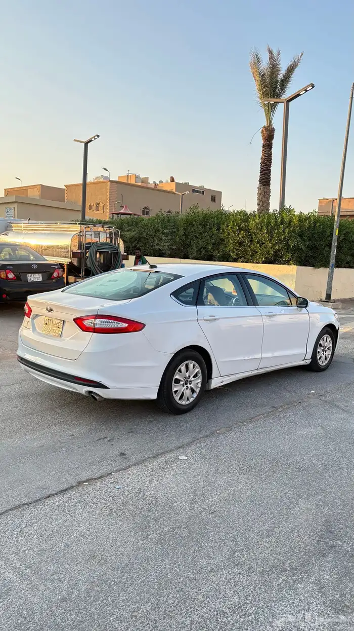 للبيع فورد فيوجن 2014 2