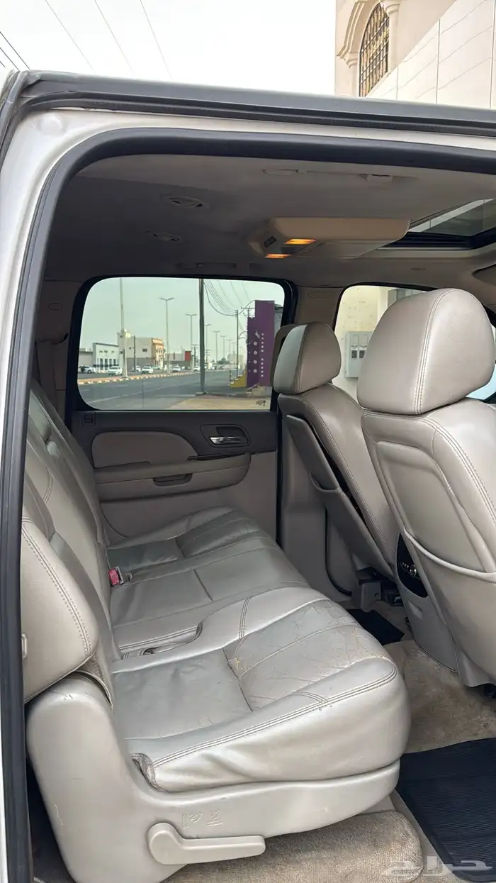 للبيع  شيفروليه تاهو 2007 LTZ   اللون أبيض   دبل 35