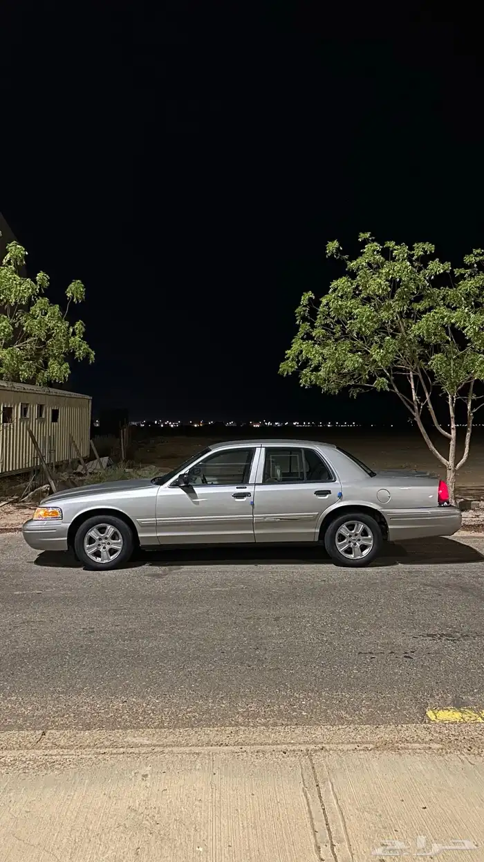 فورد فكتوريا 2003 5