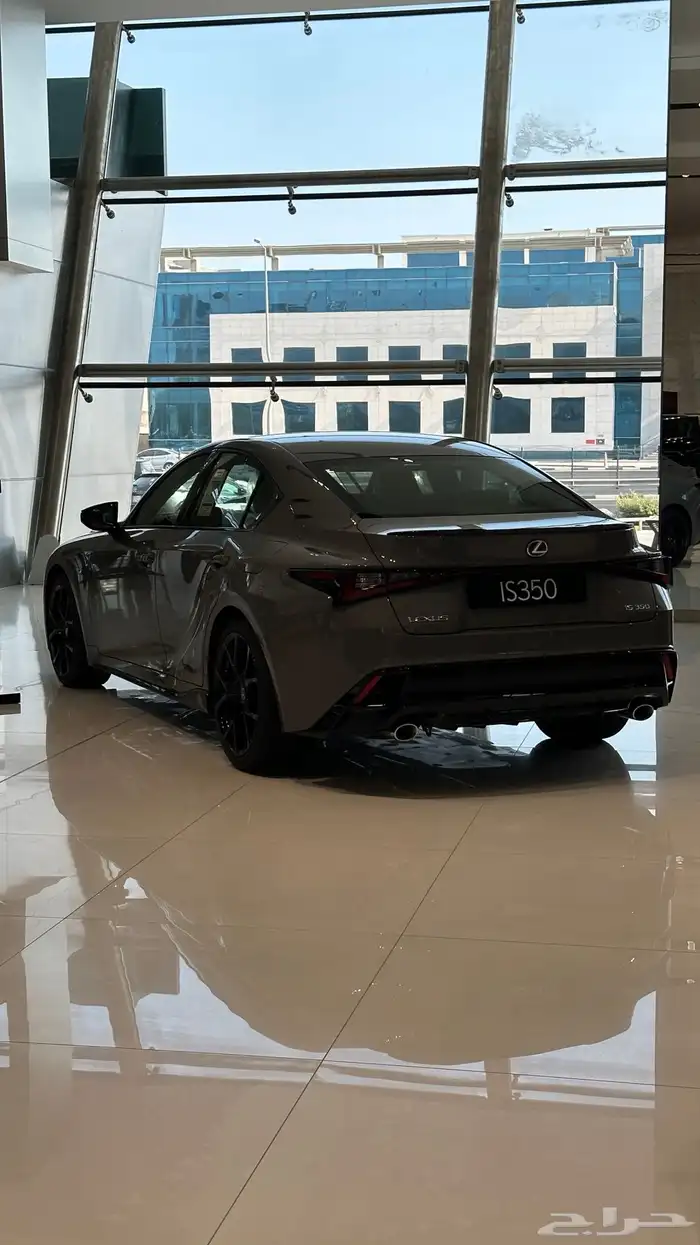 لكزس is350f بلاك ادشن 2025 6