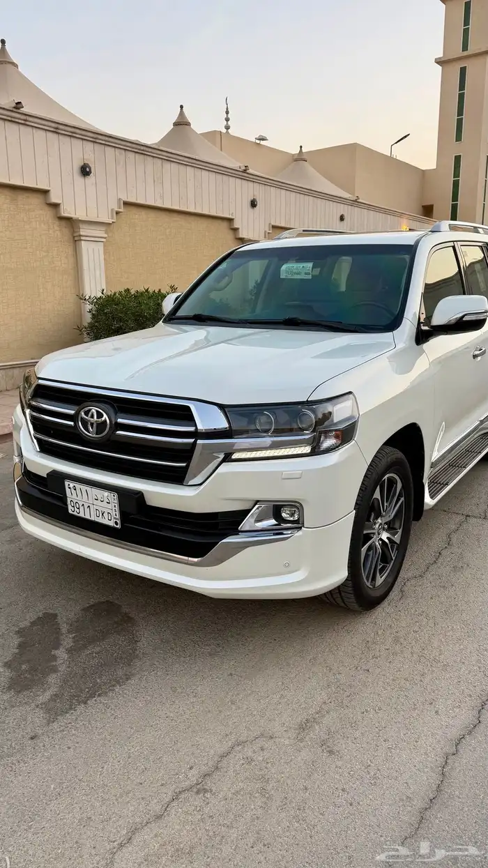 لاندكروزر 2020 تورنق ممشى قليل 3