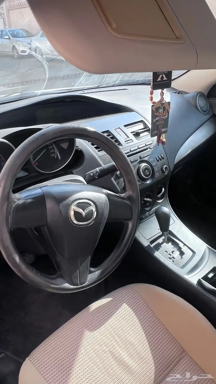 للبيع مازدا زوم3 2013 4