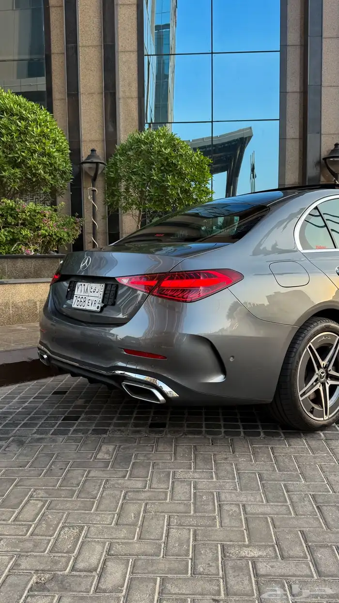 مرسيدس c200 شبه زيرو 2024 5