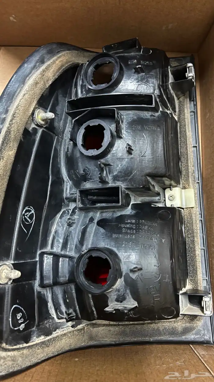 اسطب لاندكروزر خلفي 1