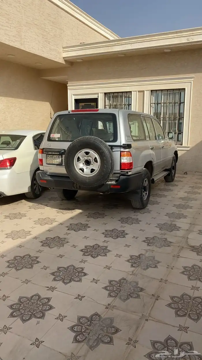 لاندكروزر 1999 محول خارجا 2007 ممشى 550 ألف 2