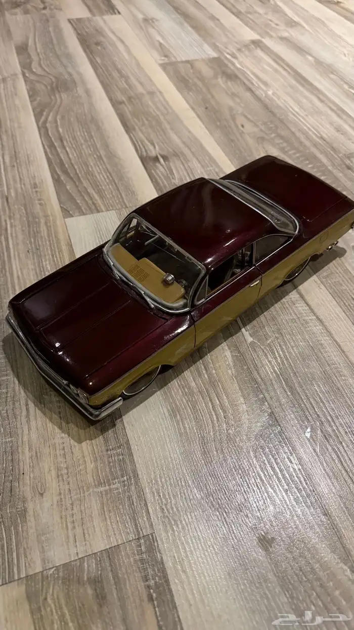 مجسم سيارة كلاسيك حديد 0