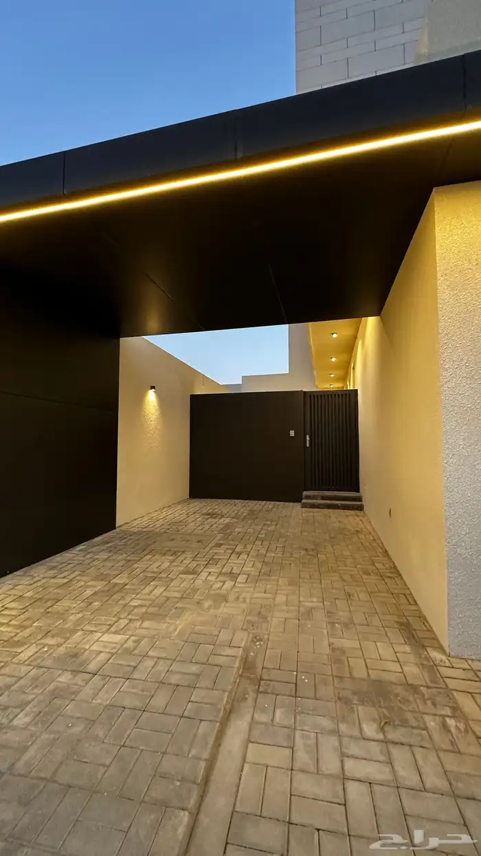 للبيع فلل بحي الحزم 1