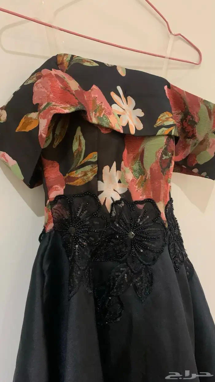 فستان ما انلبس الا مره وحده للبيع 1