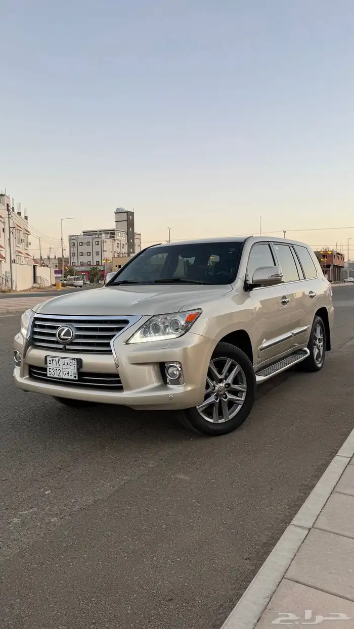 جيب لكزس 570 LX 3