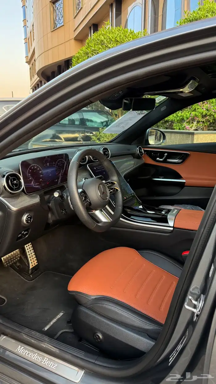 مرسيدس c200 شبه زيرو 2024 8