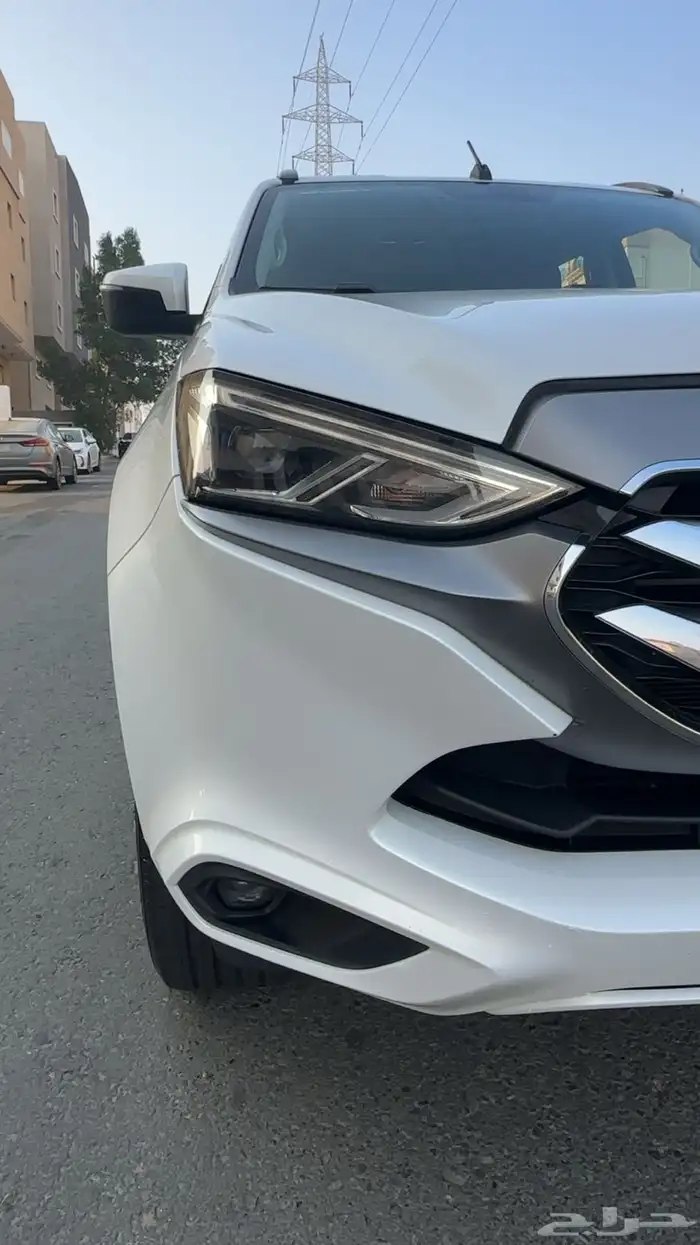 ايسوزو MUX (دبل) 2023 فل كامل ( بحالة الوكالة ) خالي من الرش 19